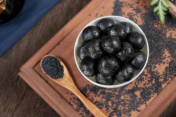 黑芝麻丸有什么功效和作用 黑芝麻丸哪個(gè)牌子最正宗 黑芝麻丸有什么功效和作用 黑芝麻丸哪個(gè)牌子最正宗
