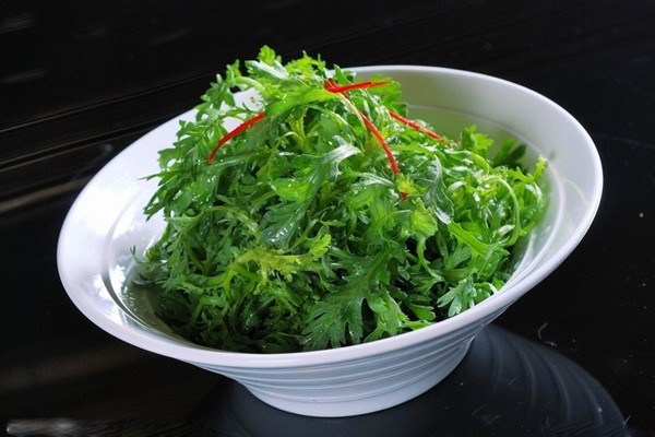 茼蒿的營(yíng)養(yǎng)成分 茼蒿的食用價(jià)值