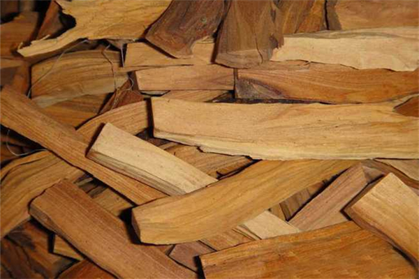 檀香的作用與功效 檀香對身體有害嗎 檀香的作用與功效 檀香對身體有害嗎