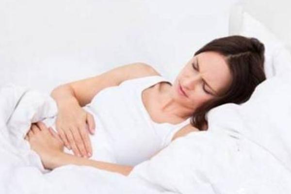 手腳冰涼可以艾灸嗎 手腳冰涼可以吃阿膠糕嗎 手腳冰涼可以艾灸嗎 手腳冰涼可以吃阿膠糕嗎