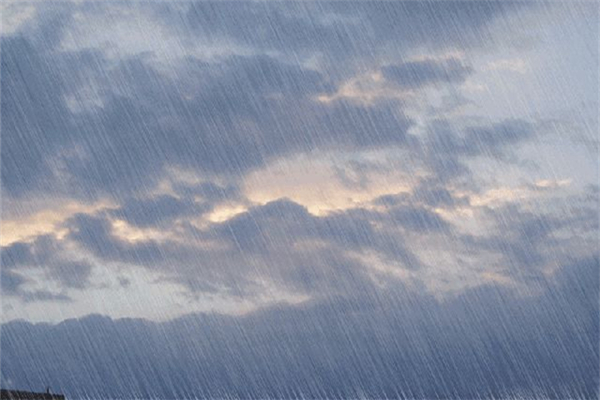 洛陽一小區(qū)圍墻因暴雨發(fā)生坍塌 暴雨會毀壞房子嗎 洛陽一小區(qū)圍墻因暴雨發(fā)生坍塌 暴雨會毀壞房子嗎