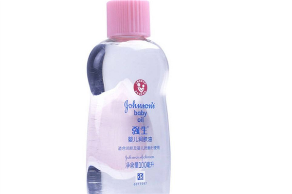 強生潤膚油可以去黑頭嗎 強生潤膚油的妙用