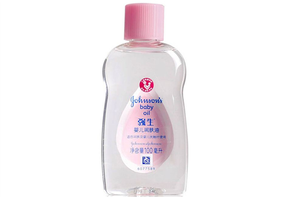 強生潤膚油可以去黑頭嗎 強生潤膚油的妙用