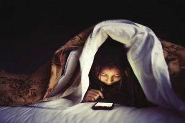 熬夜會(huì)引發(fā)癌癥嗎 熬夜會(huì)不會(huì)影響生育