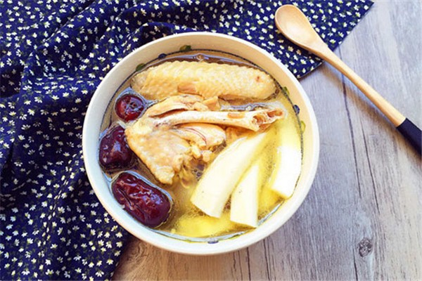 喝雞湯養(yǎng)胃嗎 喝雞湯對胃有好處嗎 喝雞湯養(yǎng)胃嗎 喝雞湯對胃有好處嗎