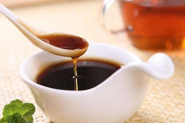 秋梨膏適合哪種咳嗽 秋梨膏用開水還是溫水 秋梨膏適合哪種咳嗽 秋梨膏用開水還是溫水