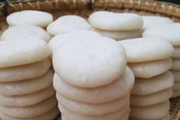 糍粑的功效和營養(yǎng)價(jià)值 糍粑怎么做好吃又簡單 糍粑的功效和營養(yǎng)價(jià)值 糍粑怎么做好吃又簡單