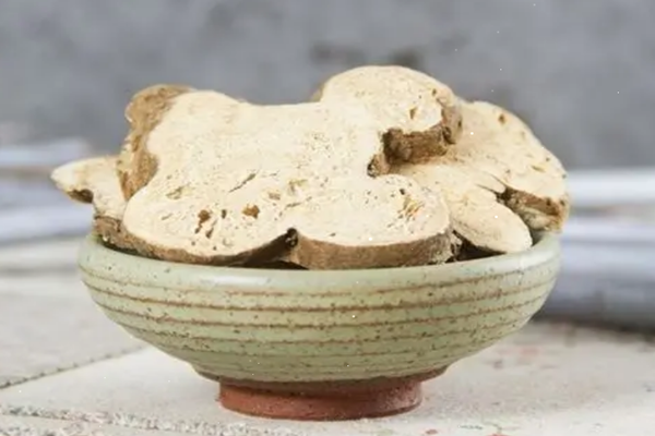 白術(shù)會上火嗎 白術(shù)會拉肚子嗎 白術(shù)會上火嗎 白術(shù)會拉肚子嗎