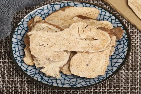 白術(shù)小孩子可以吃嗎 小孩子吃白術(shù)好處 白術(shù)小孩子可以吃嗎 小孩子吃白術(shù)好處