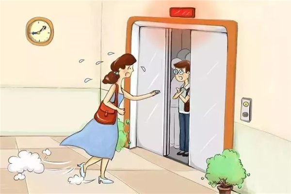 坐電梯時(shí)站在哪里比較安全 乘坐電梯時(shí)遇到危險(xiǎn)應(yīng)該怎么做