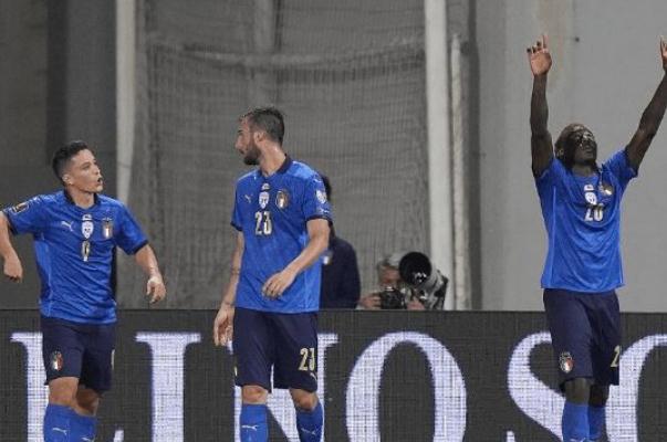 足球比賽的越位是什么意思 足球比賽的德比是什么意思 足球比賽的越位是什么意思 足球比賽的德比是什么意思