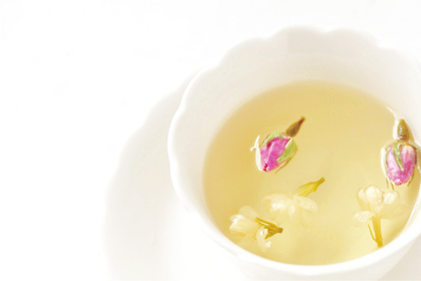 茉莉花茶可以和菊花一起泡嗎 茉莉花茶可以和玫瑰花一起泡嗎 茉莉花茶可以和菊花一起泡嗎 茉莉花茶可以和玫瑰花一起泡嗎