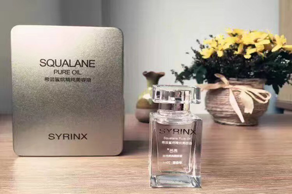 希蕓角鯊?fù)槊廊萦秃脝?希蕓角鯊?fù)槊廊萦偷墓π? alt=