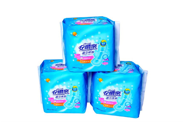 衛(wèi)生巾買網面還是純棉 衛(wèi)生巾網面和棉面有什么區(qū)別