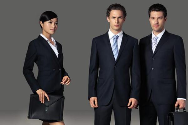 西裝有褶皺的處理方法 西裝有幾種風格 西裝有褶皺的處理方法 西裝有幾種風格