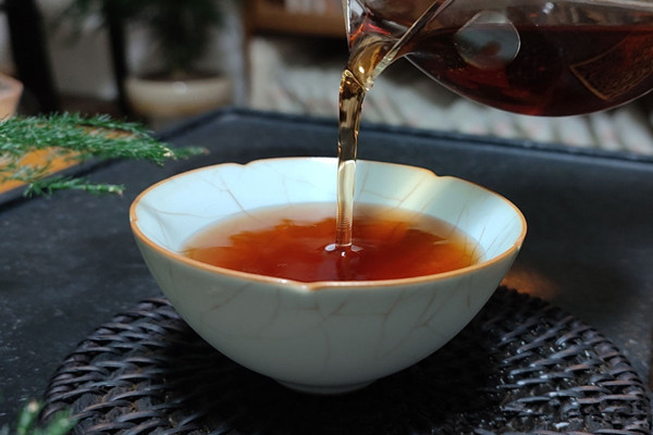 烏龍茶適合什么人群喝 烏龍茶不適宜人群 烏龍茶適合什么人群喝 烏龍茶不適宜人群