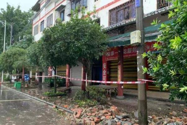 地震來臨時(shí)如何避險(xiǎn) 地震來臨時(shí)我們應(yīng)該怎么做 地震來臨時(shí)如何避險(xiǎn) 地震來臨時(shí)我們應(yīng)該怎么做