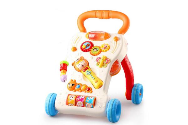 學(xué)步車對(duì)孩子好嗎 寶寶坐了學(xué)步車足外翻怎么辦 學(xué)步車對(duì)孩子好嗎 寶寶坐了學(xué)步車足外翻怎么辦