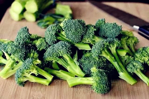 西蘭花如何挑選 西蘭花怎么保存時(shí)間長(zhǎng)