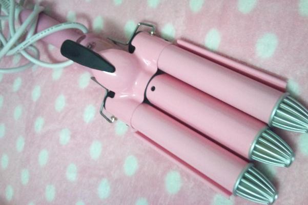 卷發(fā)棒對頭發(fā)傷害大嗎 卷發(fā)棒傷頭發(fā)怎么辦 卷發(fā)棒對頭發(fā)傷害大嗎 卷發(fā)棒傷頭發(fā)怎么辦