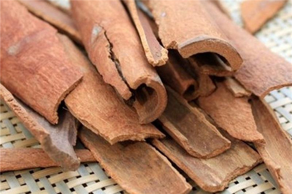 桂皮一次放多少合適 桂皮放多了會苦嗎 桂皮一次放多少合適 桂皮放多了會苦嗎