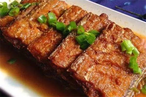 帶魚處理方法 帶魚的營(yíng)養(yǎng)價(jià)值及功效 帶魚處理方法 帶魚的營(yíng)養(yǎng)價(jià)值及功效