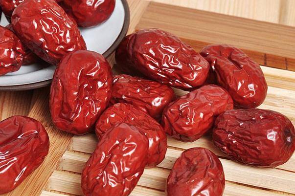 棗子的營養(yǎng)價(jià)值和功效 棗子吃了有什么好處和壞處 棗子的營養(yǎng)價(jià)值和功效 棗子吃了有什么好處和壞處