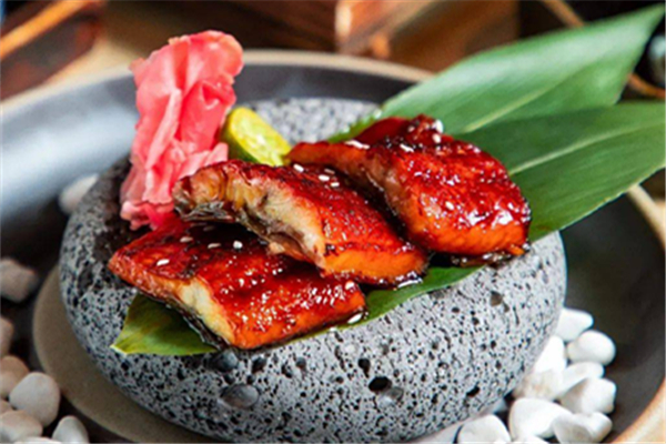 鰻魚(yú)可以生吃嗎 鰻魚(yú)怎么吃最好吃 鰻魚(yú)可以生吃嗎 鰻魚(yú)怎么吃最好吃