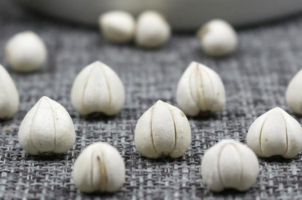 川貝會(huì)苦嗎 川貝會(huì)不會(huì)過期 川貝會(huì)苦嗎 川貝會(huì)不會(huì)過期