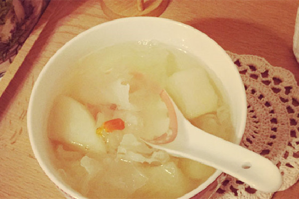 冰糖雪梨孕婦可以喝嗎 冰糖雪梨孕婦食用方法 冰糖雪梨孕婦可以喝嗎 冰糖雪梨孕婦食用方法