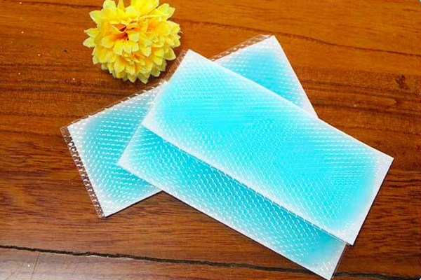 退熱貼是什么成分 退熱貼寶寶多少度可以用 退熱貼是什么成分 退熱貼寶寶多少度可以用