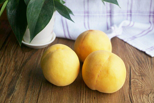 黃桃怎么挑選好吃 黃桃如何儲存時間久 黃桃怎么挑選好吃 黃桃如何儲存時間久