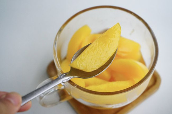 黃桃能空腹吃嗎 黃桃什么時間吃 黃桃能空腹吃嗎 黃桃什么時間吃