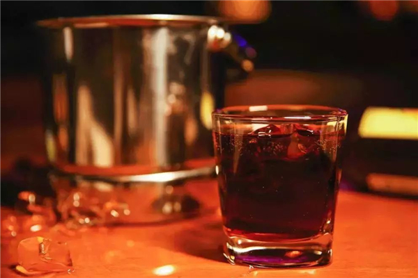 可樂(lè)桶里面什么酒 可樂(lè)桶配方比例