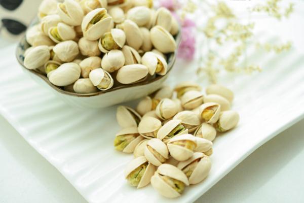 開心果要炒嗎 開心果生吃好還是熟吃好 開心果要炒嗎 開心果生吃好還是熟吃好