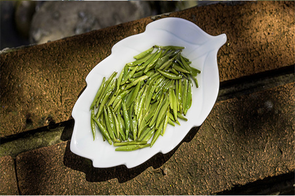 竹葉青茶怎么這么貴 竹葉青茶保存方法 竹葉青茶怎么這么貴 竹葉青茶保存方法