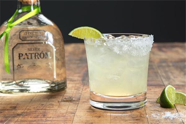 龍舌蘭酒為什么要加鹽和檸檬 龍舌蘭酒為什么不能直接喝 龍舌蘭酒為什么要加鹽和檸檬 龍舌蘭酒為什么不能直接喝