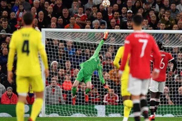 足球比賽能帶護膝嗎 踢足球為什么一定要穿足球襪 足球比賽能帶護膝嗎 踢足球為什么一定要穿足球襪