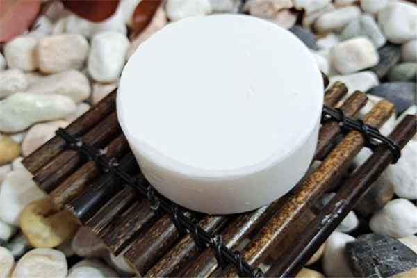 蠶絲皂真的有蠶絲嗎 蠶絲皂有沒(méi)有副作用