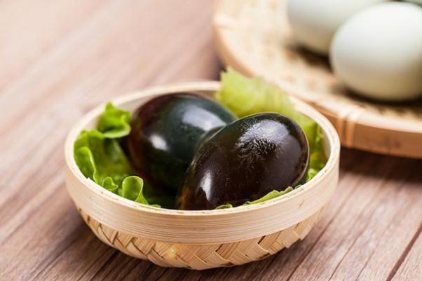 皮蛋的功效與作用 皮蛋的營養(yǎng)價(jià)值