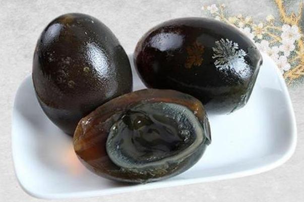 皮蛋的功效與作用 皮蛋的營養(yǎng)價(jià)值