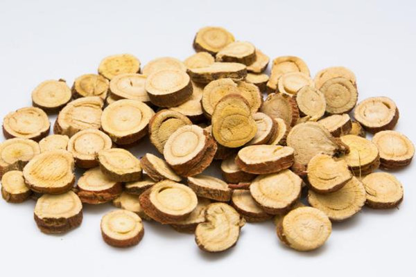 甘草是熱性的嗎 甘草有毒性嗎 甘草是熱性的嗎 甘草有毒性嗎