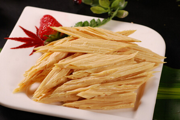 腐竹的營養(yǎng)價(jià)值高嗎 腐竹有什么好處 腐竹的營養(yǎng)價(jià)值高嗎 腐竹有什么好處