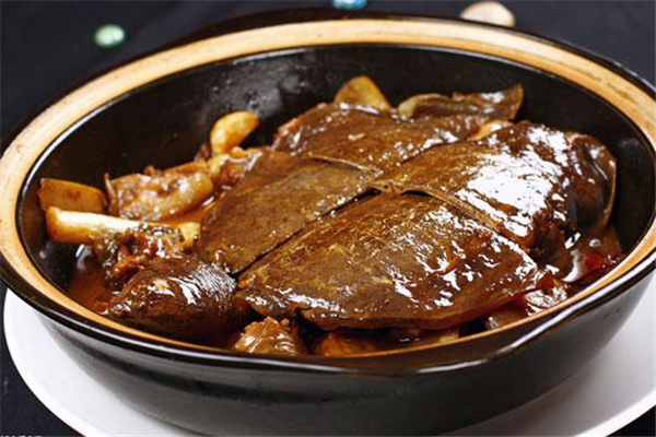 甲魚(yú)可以和雞一起燉嗎 甲魚(yú)和什么煲湯最有營(yíng)養(yǎng)