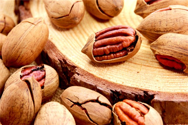 碧根果有點潮了怎么辦 碧根果怎么保存不會壞 碧根果有點潮了怎么辦 碧根果怎么保存不會壞