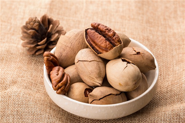 碧根果有點潮了怎么辦 碧根果怎么保存不會壞 碧根果有點潮了怎么辦 碧根果怎么保存不會壞