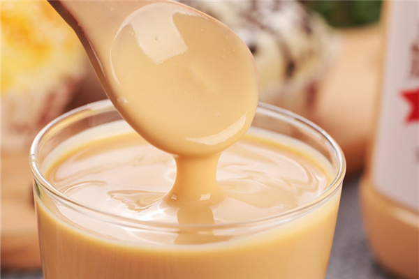 炭燒酸奶和普通酸奶有什么區(qū)別 炭燒酸奶和普通酸奶哪個好