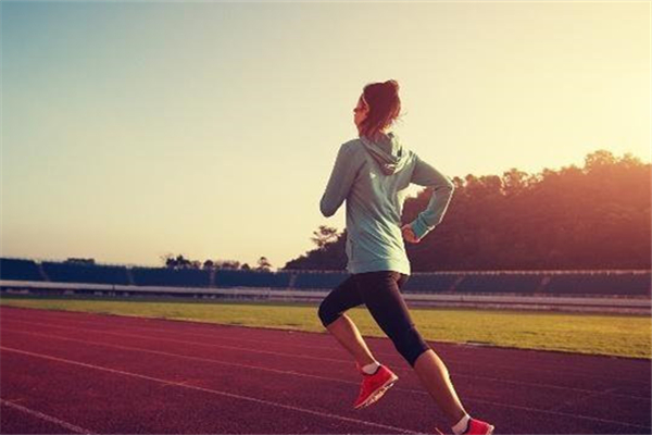 晨跑有助于睡眠嗎 晨跑會(huì)讓皮膚變好嗎 晨跑有助于睡眠嗎 晨跑會(huì)讓皮膚變好嗎