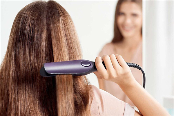 卷發(fā)棒對(duì)頭發(fā)的傷害大嗎 卷發(fā)棒怎么卷頭發(fā)好看