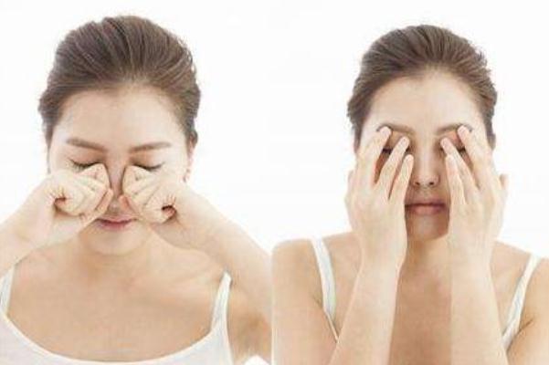 眼袋為什么有脂肪粒 眼袋為什么一個大一個小 眼袋為什么有脂肪粒 眼袋為什么一個大一個小